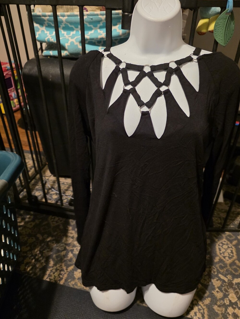 Red By Bke Black Strappy Cutout Long-Sleeve Top